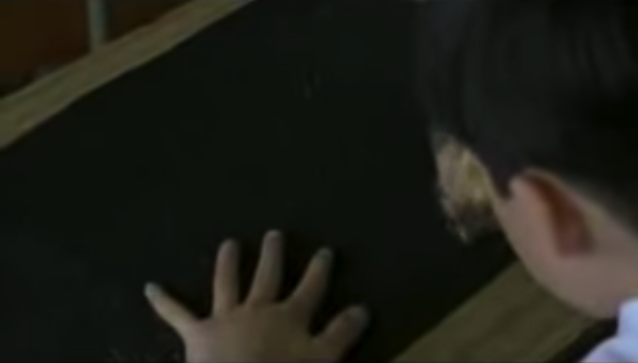 公共広告機構 CM 『黒い絵』